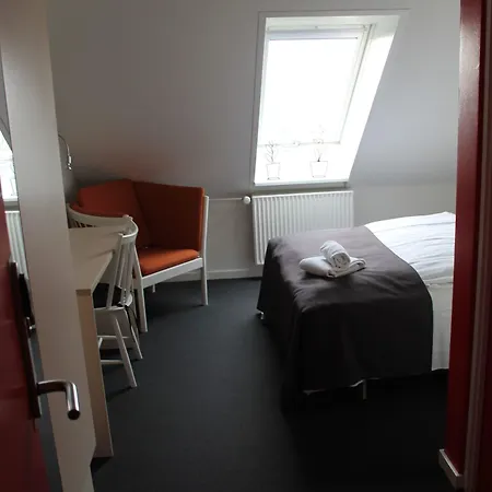מלון Severin Kursuscenter Og Konferencehotel 3*