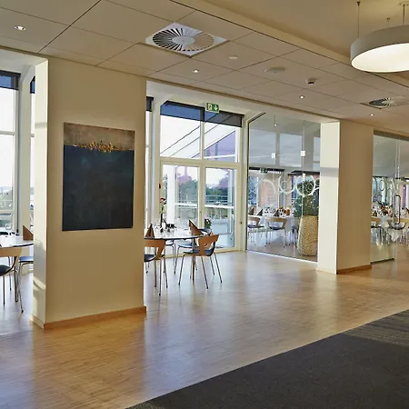 Severin Kursuscenter Og Konferencehotel ミゼルファート