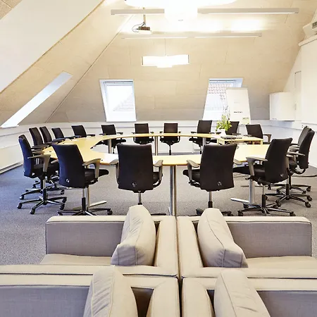 Severin Kursuscenter Og Konferencehotel 3*