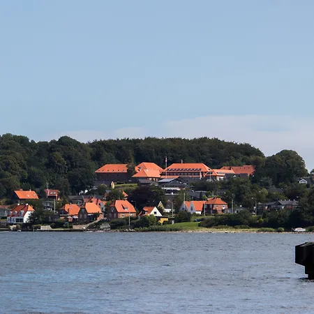 Severin Kursuscenter Og Konferencehotel Otel Middelfart
