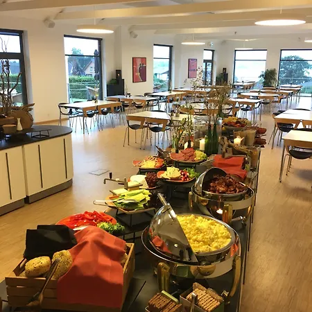 Severin Kursuscenter Og Konferencehotel Otel 3*