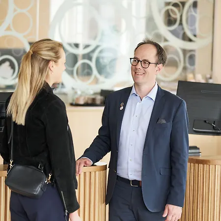 Severin Kursuscenter Og Konferencehotel מידלפרט