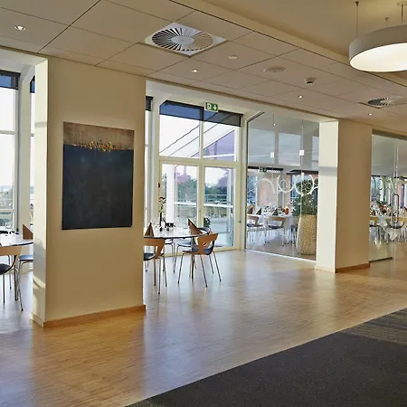 Severin Kursuscenter Og Konferencehotel מלון מידלפרט