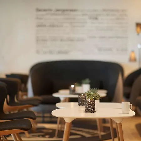 Severin Kursuscenter Og Konferencehotel מידלפרט